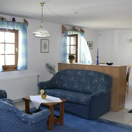 Apartmanhaz A Hazaterohoz *